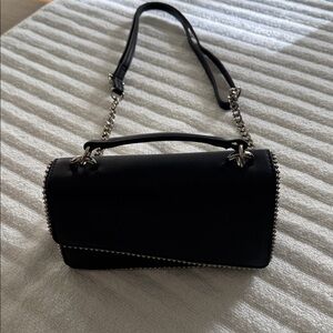 No boundaries contemporary top handle handbag w/ detachable Crossbody strap NWOT